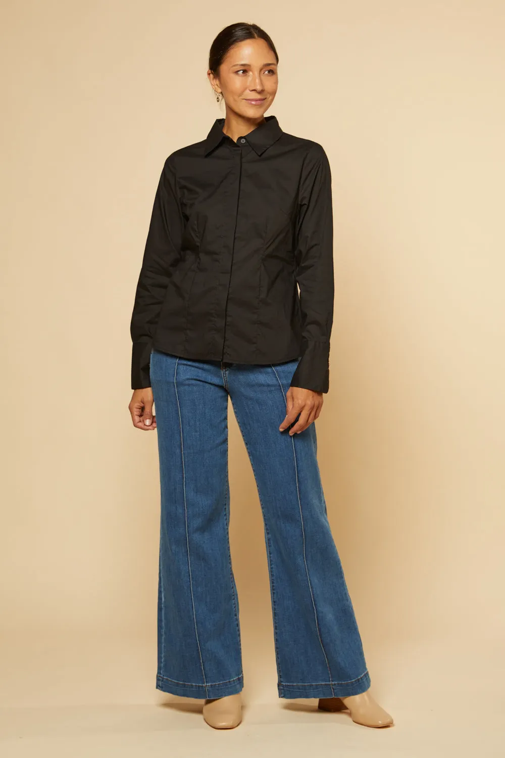 Brinley Poplin Stretch Shirt in Black Adrift
