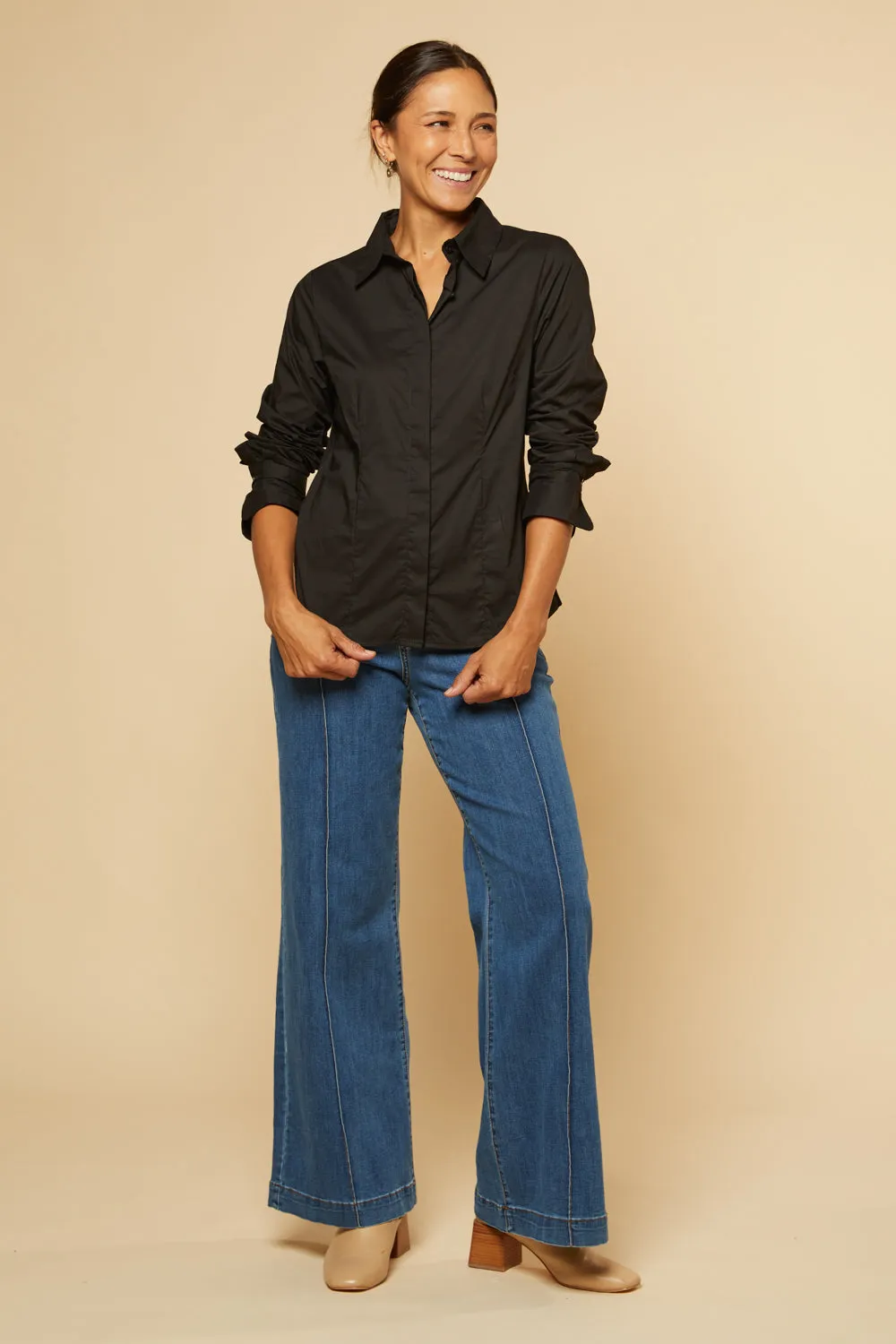 Brinley Poplin Stretch Shirt in Black Adrift