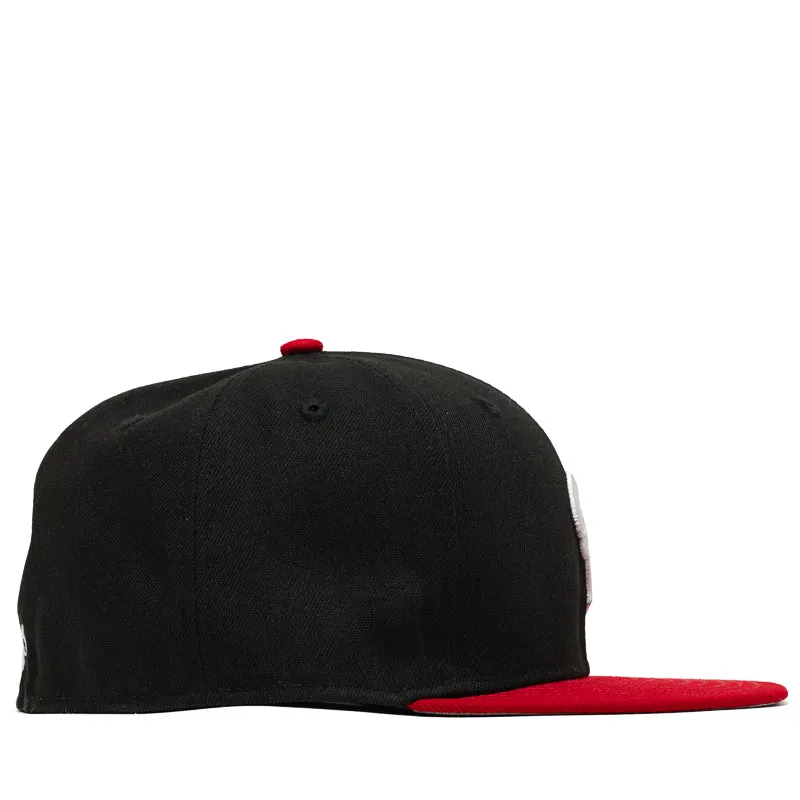 Politics x New Era 2-Tone 59FIFTY Fitted Hat - Black/Red
