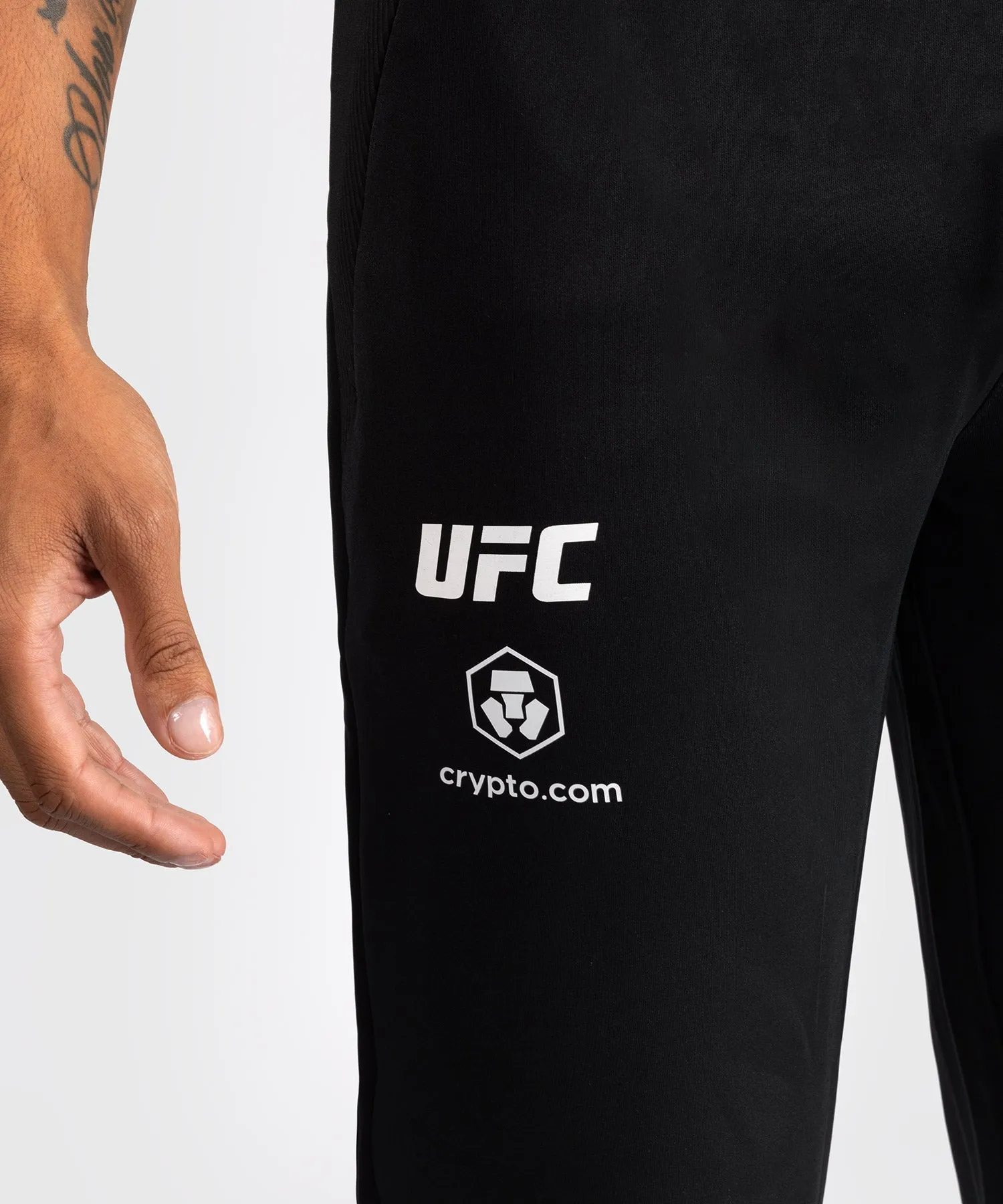 UFC Fusion by Venum Authentic Fight Night Men’s Straight Leg Walkout Pant - Black