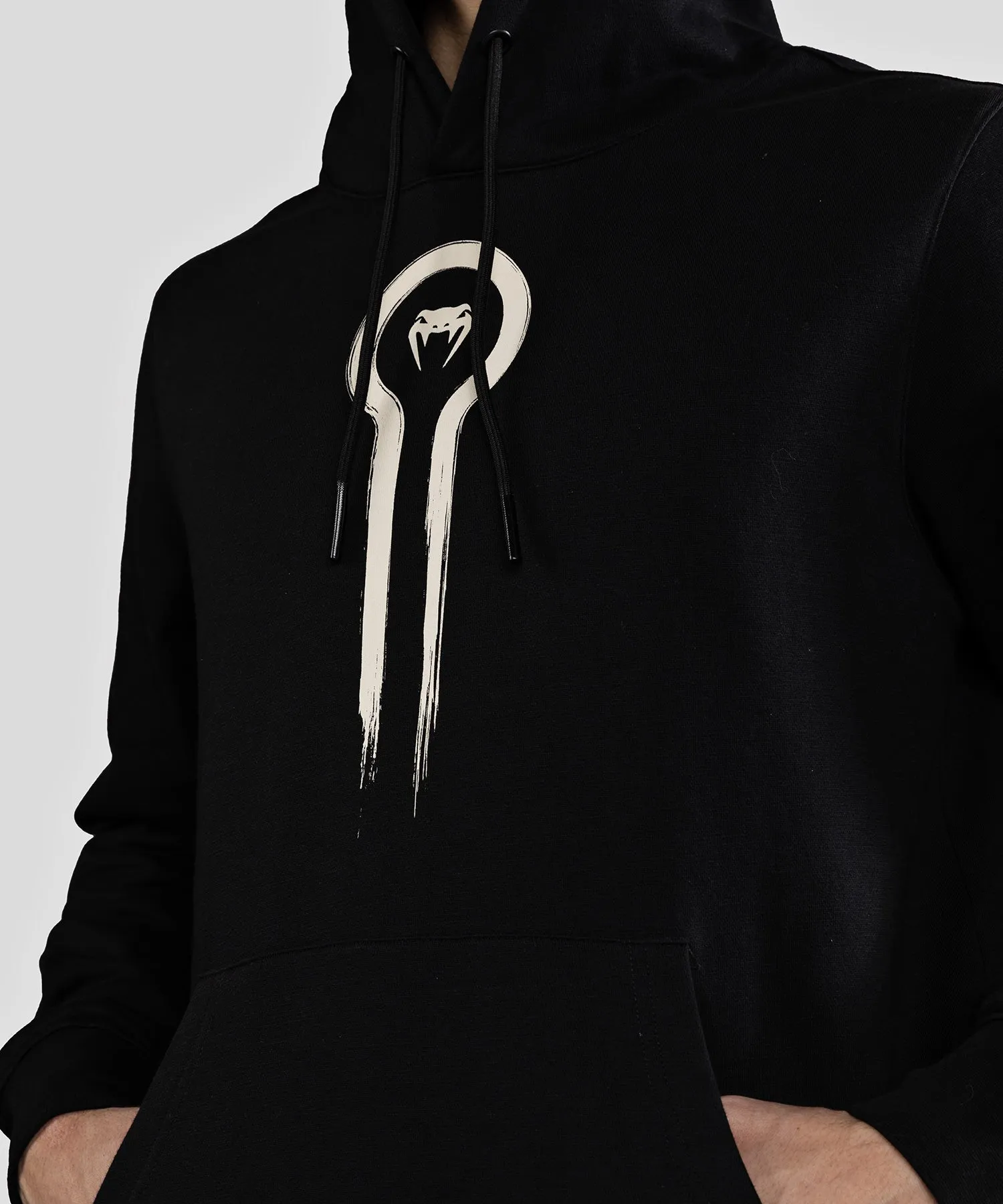 Venum x Assassin's Creed Shadows Hoodie - Black